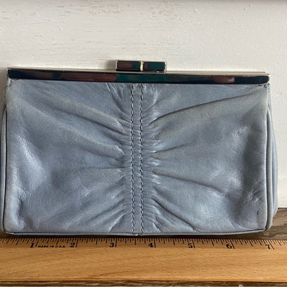 Vintage Light Blue Leather Etienne Aigner change purse/wallet or small clutch. - Picture 5 of 6
